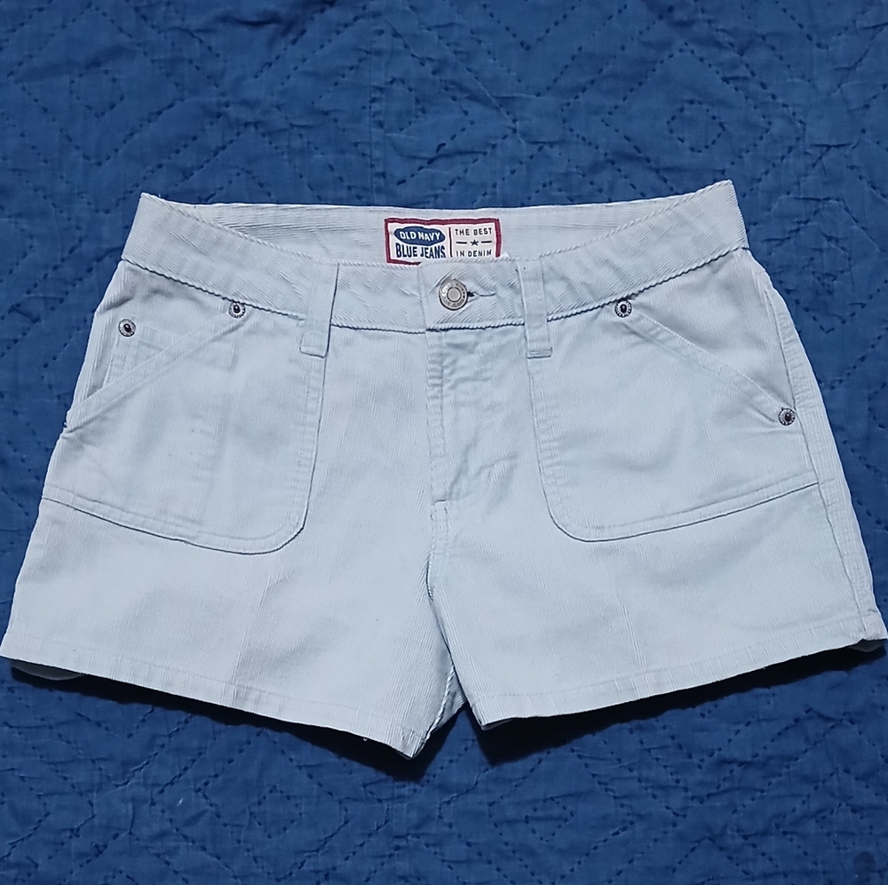 Women's size 2 (fits sml.size 4) baby blue Old Navy Denim shorts.